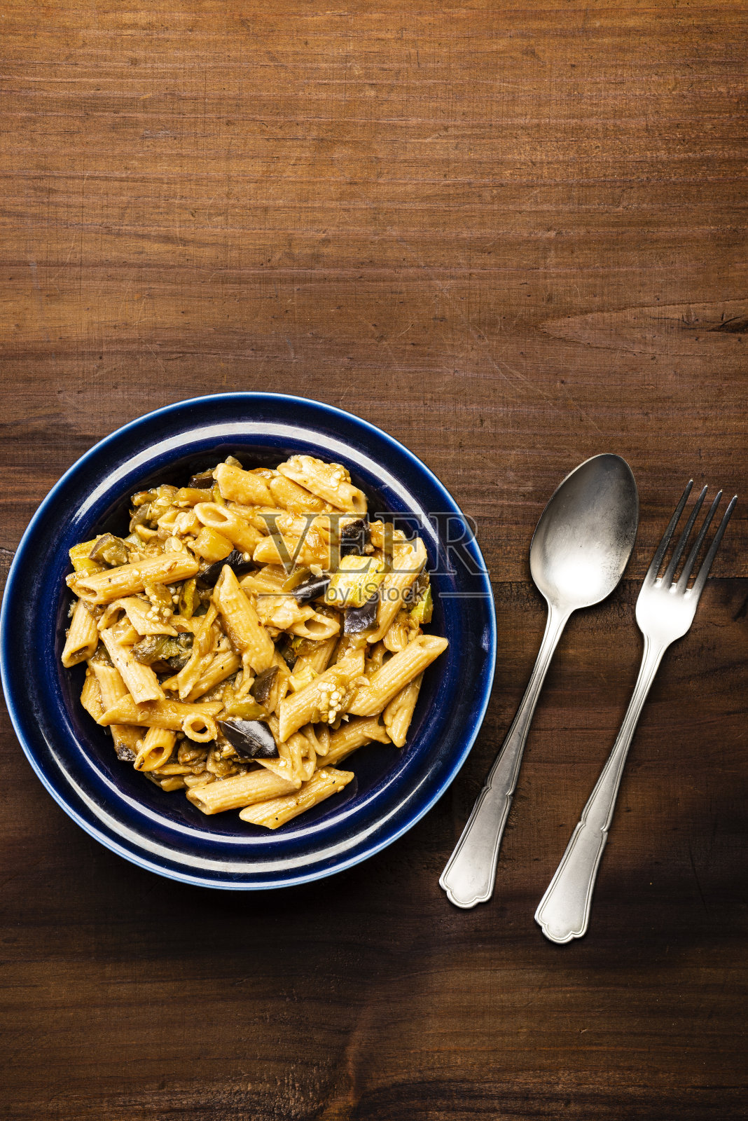 意大利通心粉和奶酪照片摄影图片