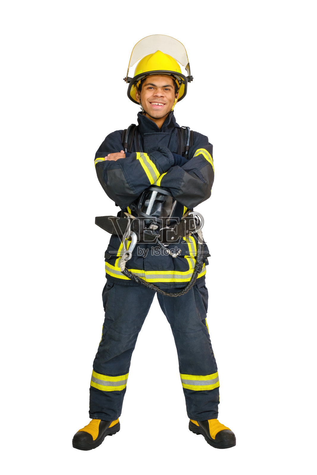 消防员微笑着看着隔离在白色上的摄像机照片摄影图片