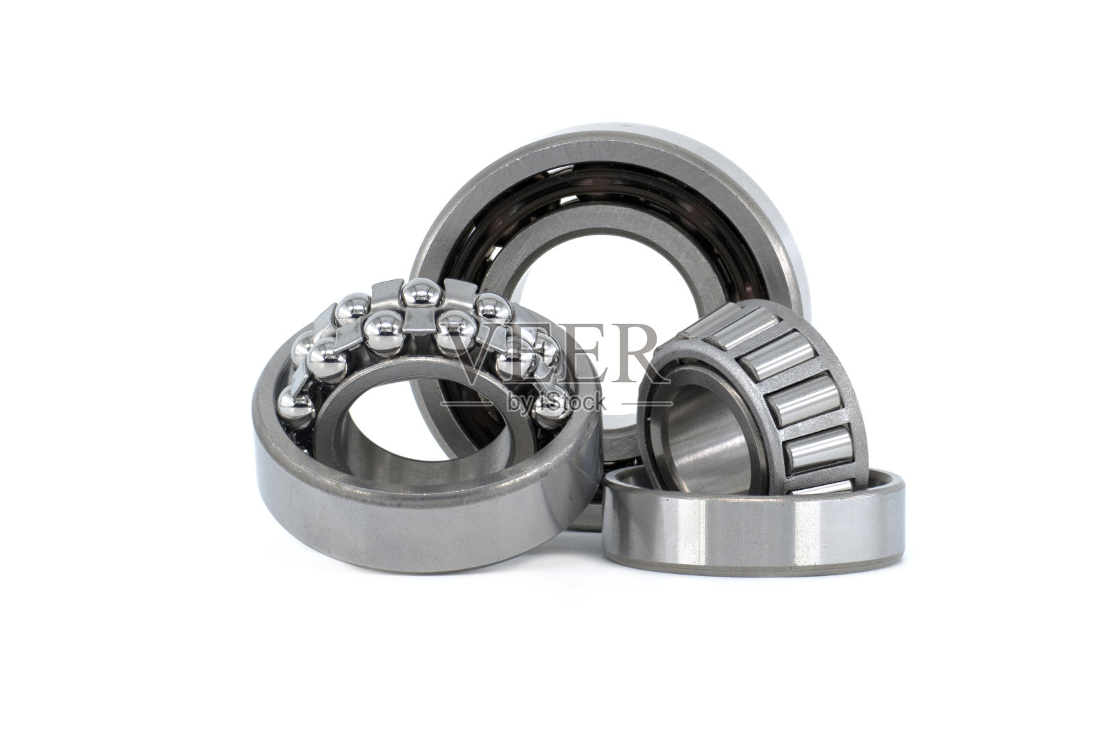 白色上的各种滚珠和滚子轴承组照片摄影图片