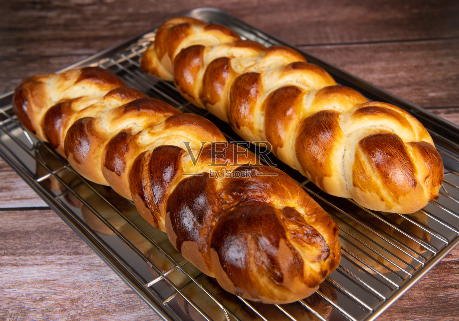 自制的传统希腊编织奶油蛋糕照片摄影图片