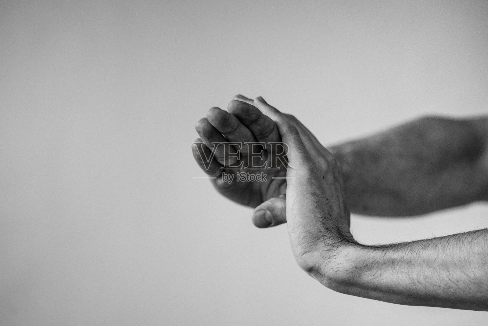 意大利手势- BW版本-让我们离开这里/意大利面条-必须与pt.1 - pt.2/2一起完成照片摄影图片