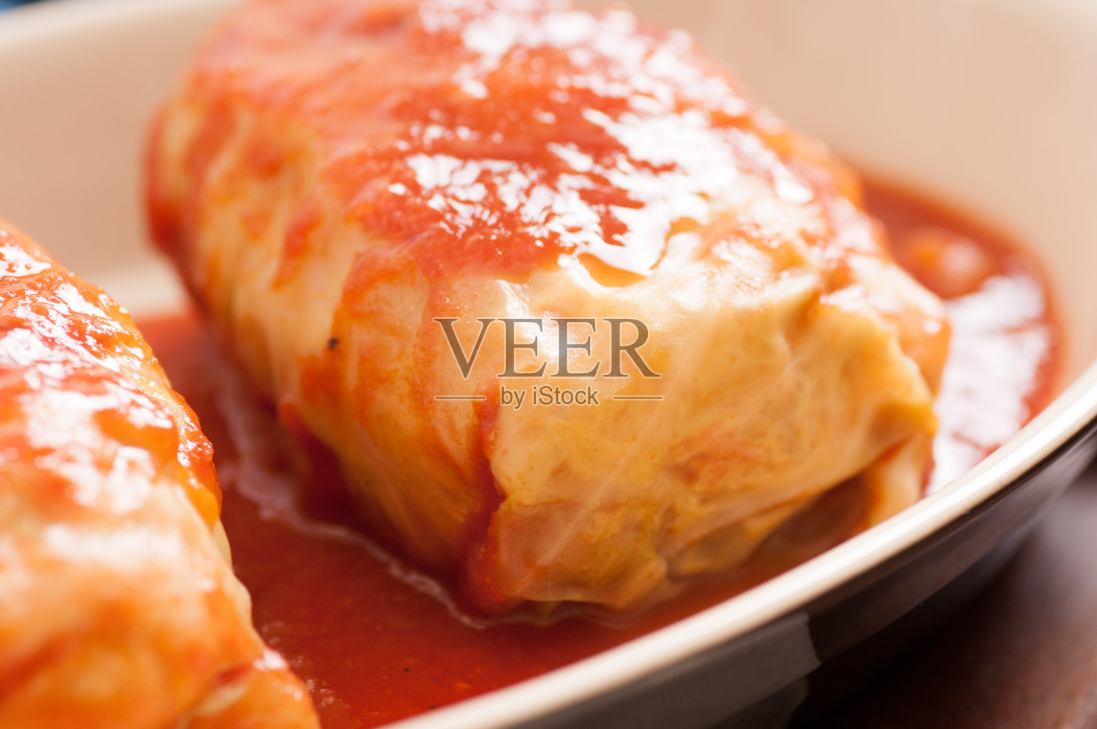 麻辣的自制卷心菜卷照片摄影图片