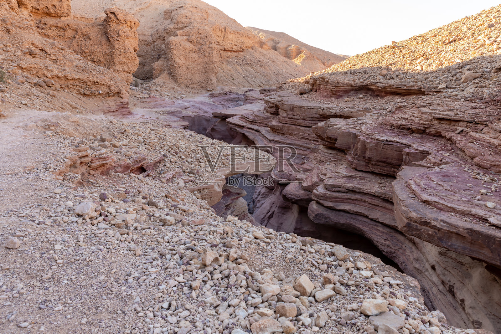 国家自然保护区中壮丽的景色：埃拉特红峡谷日落照片摄影图片