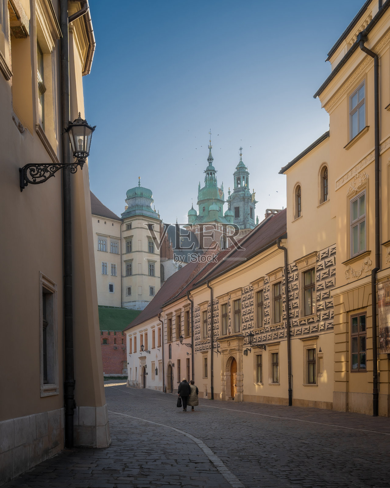 Day view of Kraków Old Town and Wawel Castle照片摄影图片