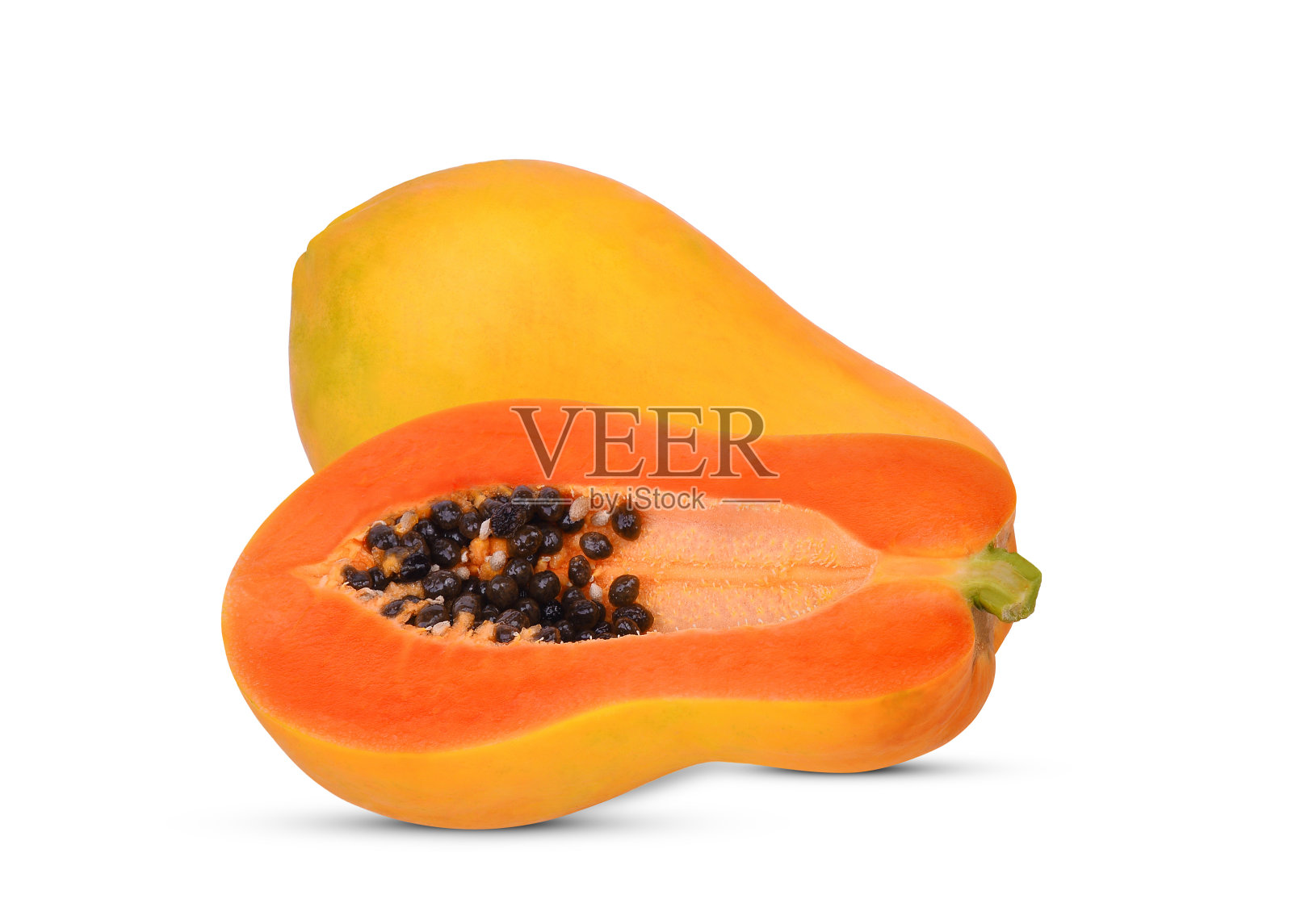 完整的和半成熟的木瓜果实，种子分离在白色上照片摄影图片