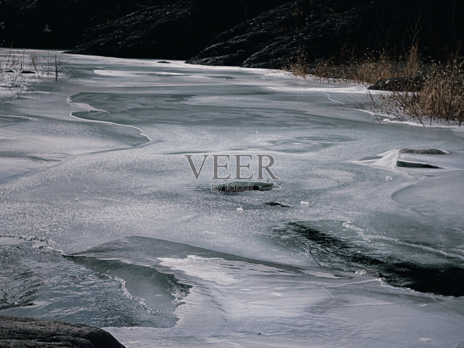 冰冻的河照片摄影图片