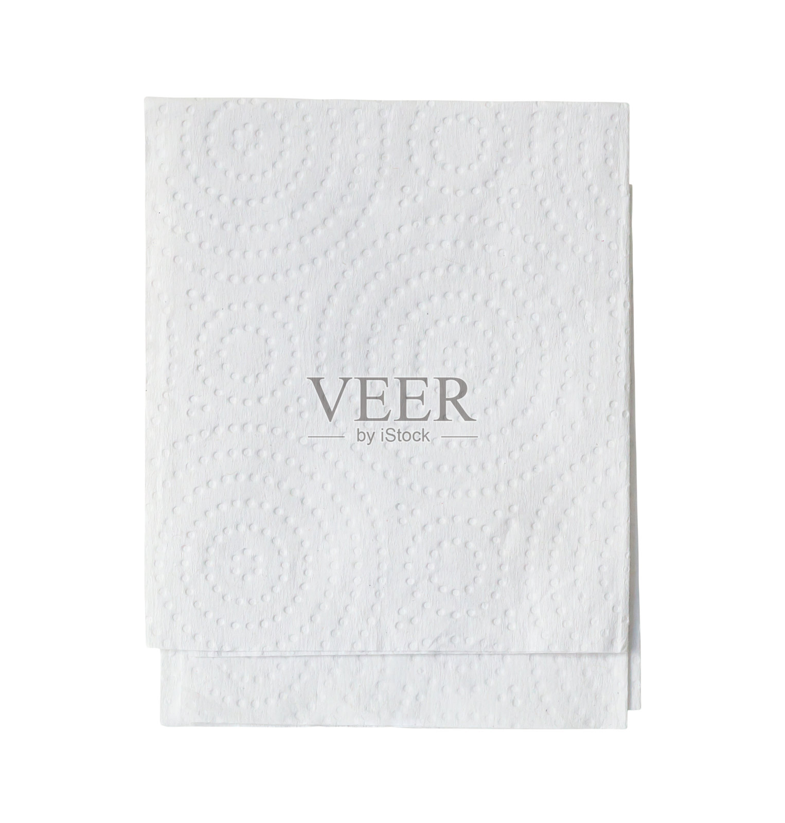 两张折叠的白色纸巾或餐巾纸叠在一起，整齐地准备在厕所或洗手间使用，在白色背景上隔离，并有裁剪路径照片摄影图片