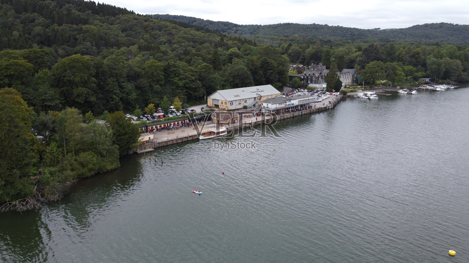 轮船停靠在Jetty Fell foot windermer Lake区英国
鸟瞰图照片摄影图片