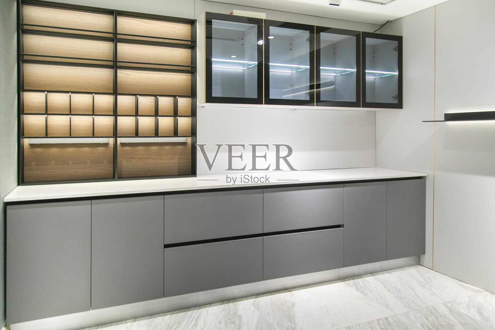 开放明亮的室内空间照片摄影图片