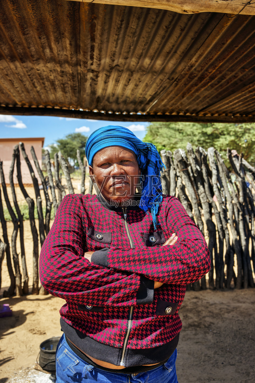 农村非洲妇女肖像照片摄影图片