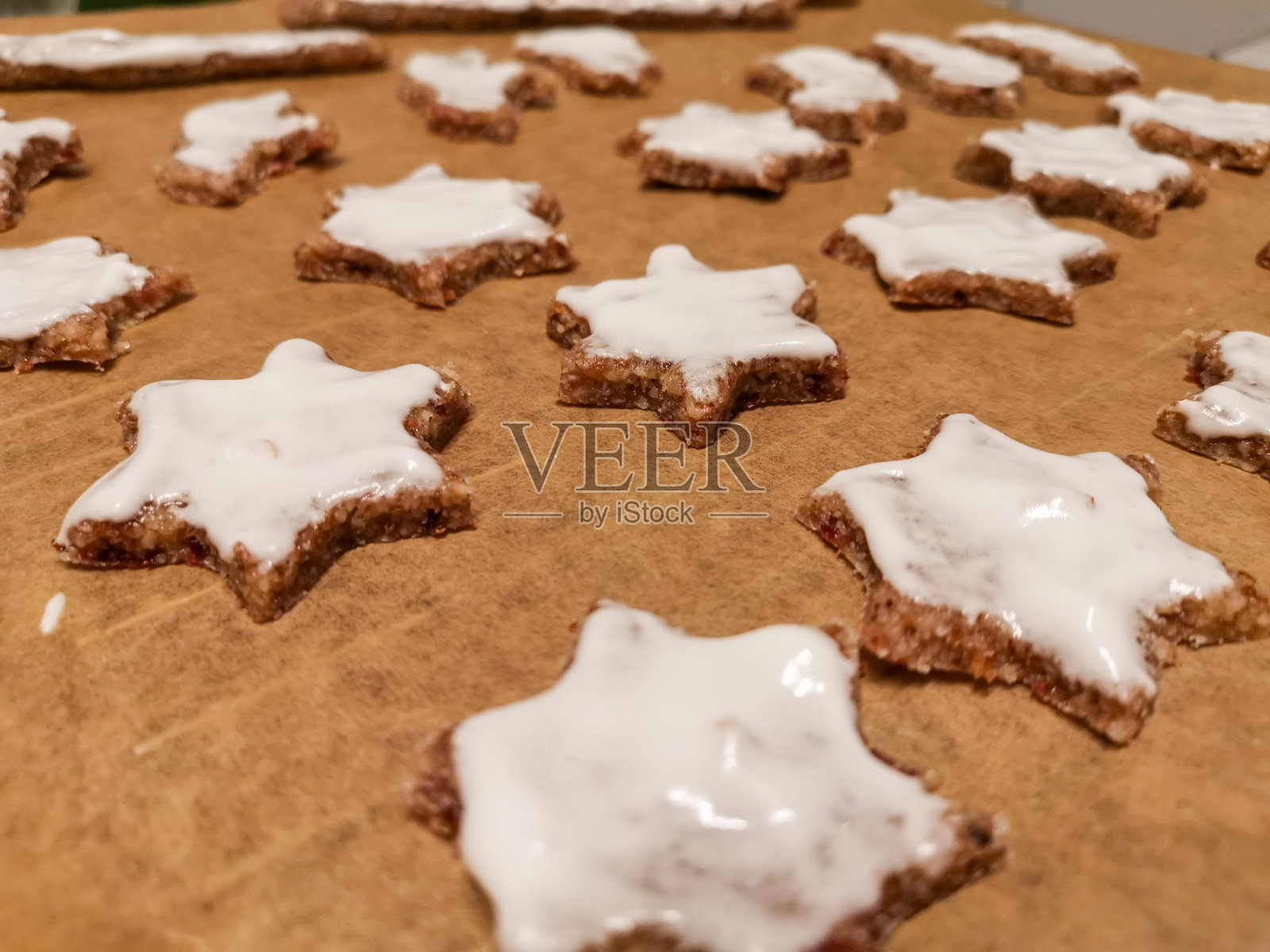 肉桂星在罐头上照片摄影图片