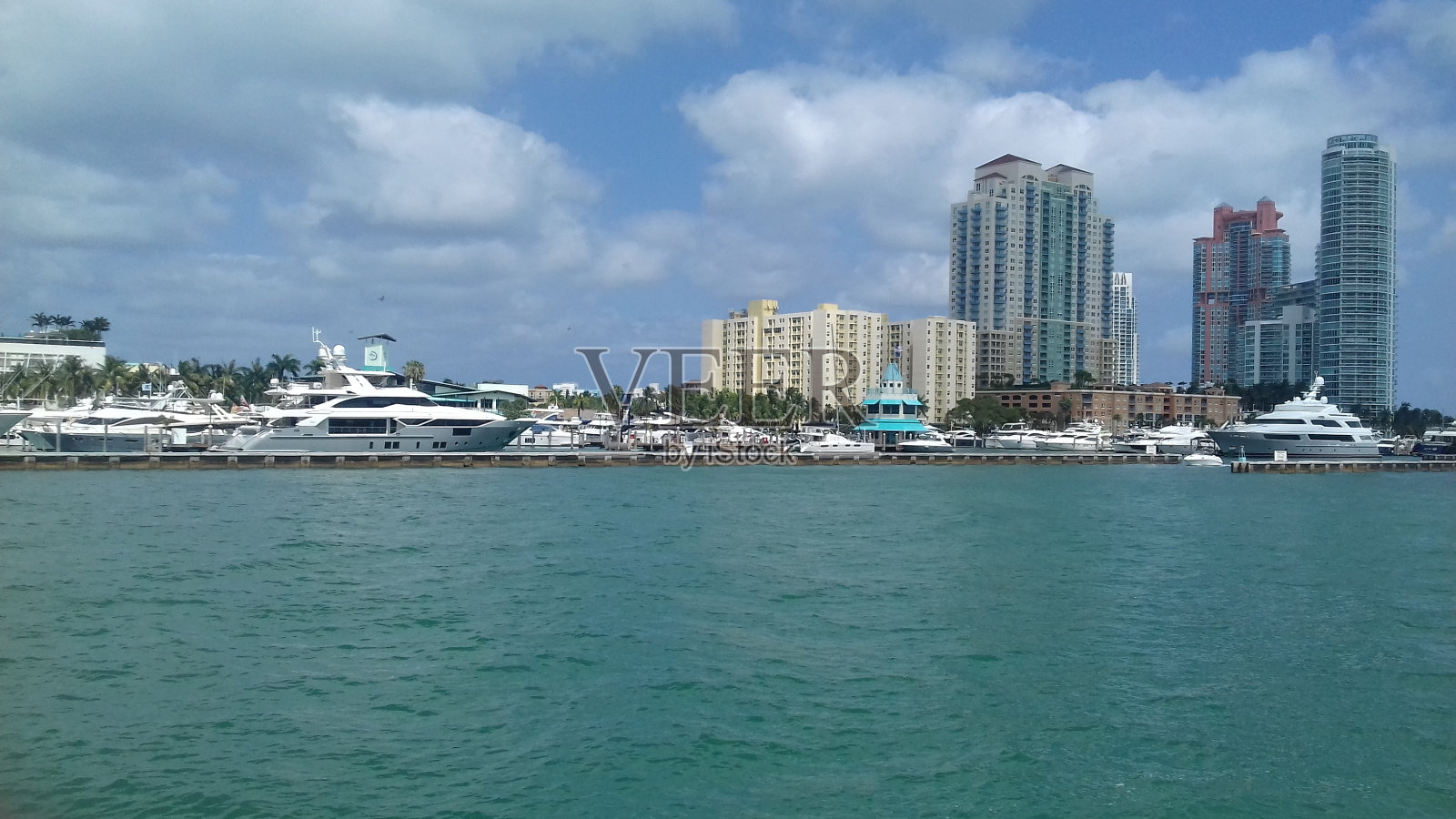迈阿密港口和天际线照片摄影图片