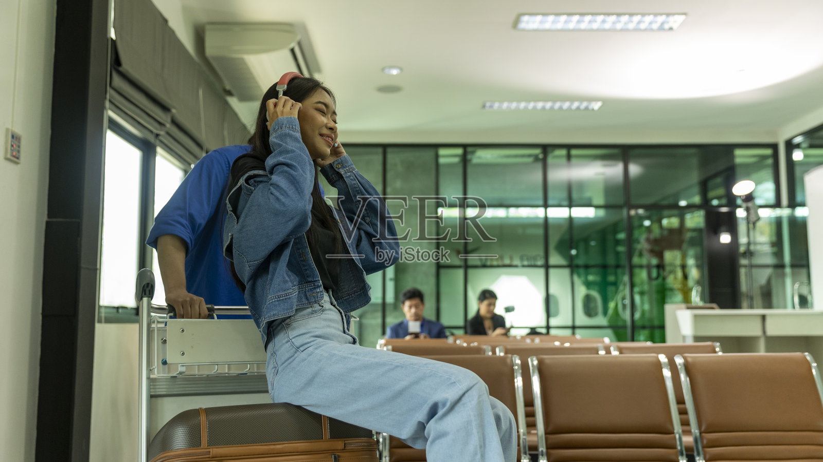 青少年寄宿享受照片摄影图片