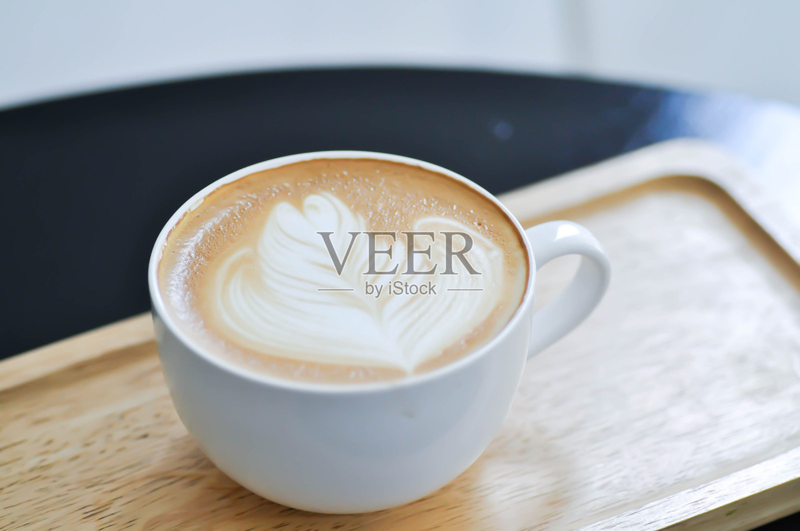 咖啡或热咖啡，拿铁咖啡照片摄影图片