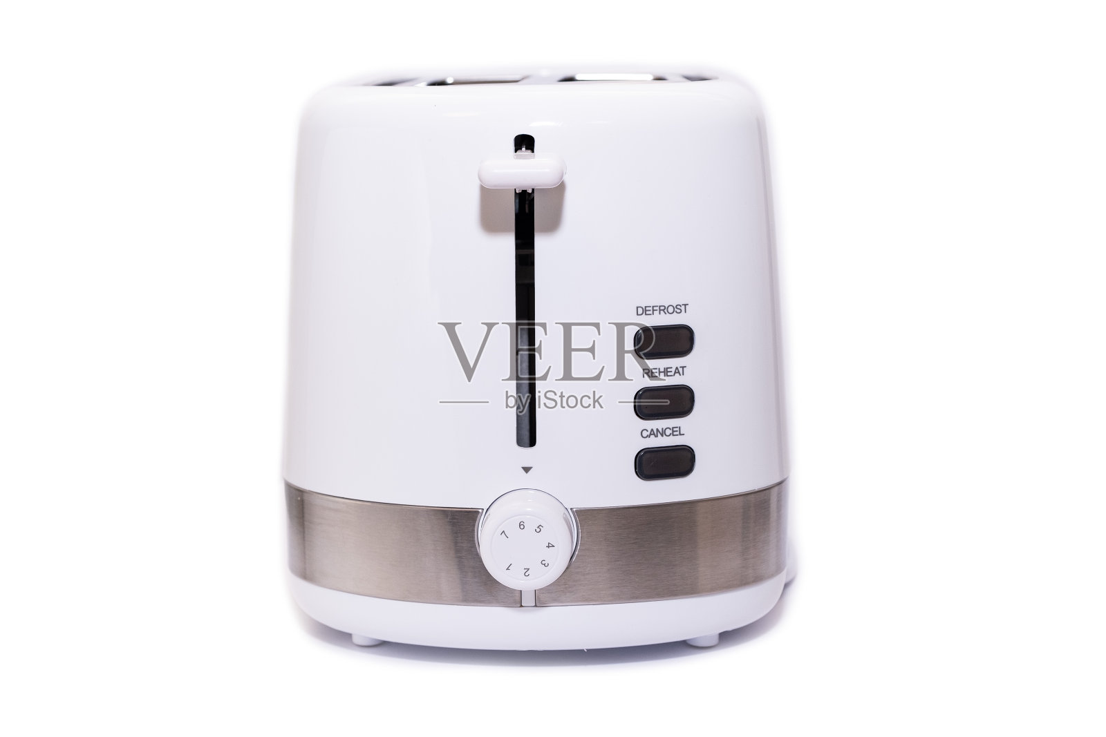 电动烤面包机，白色背景的家用电器。照片摄影图片