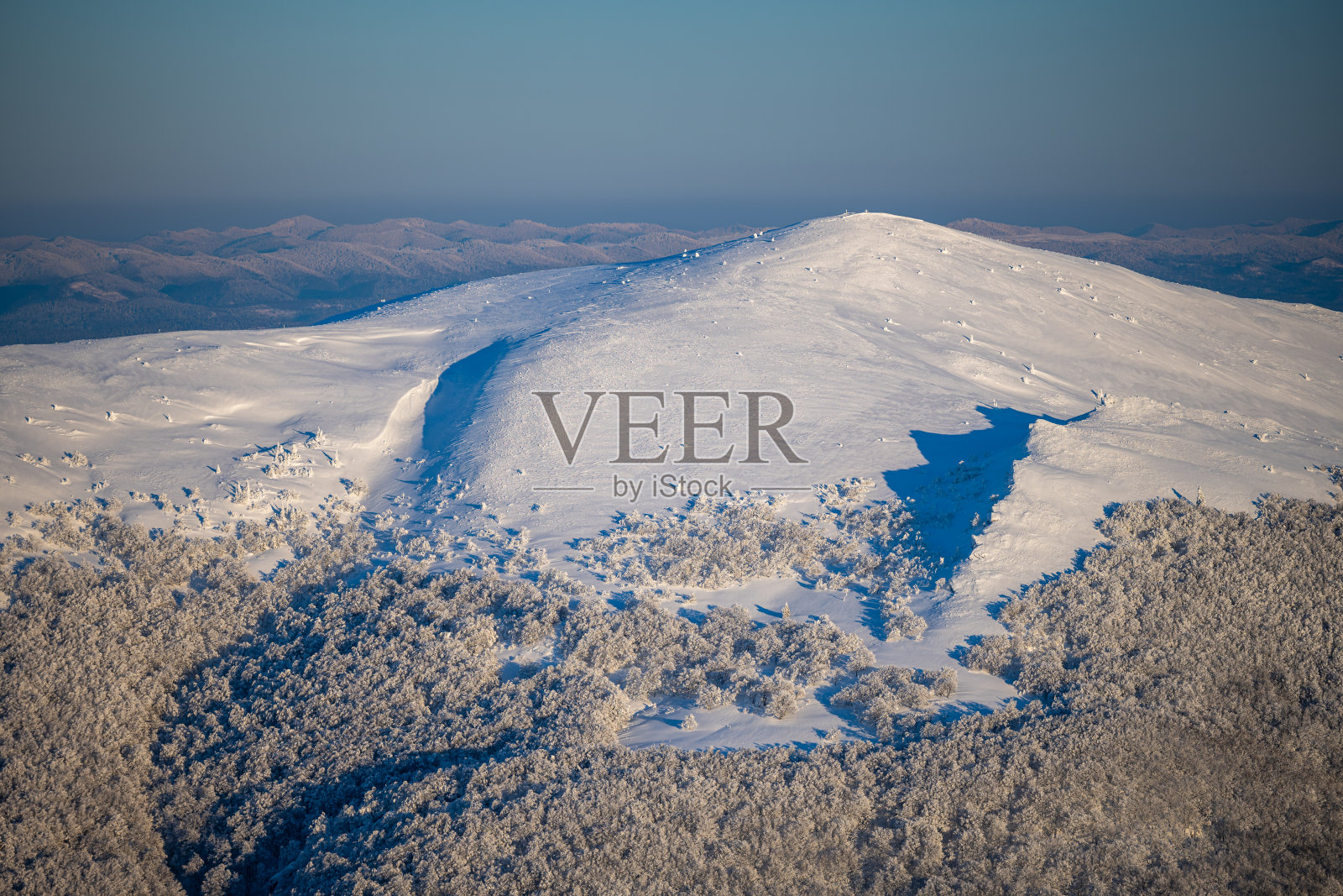 波兰Bieszczady国家公园的Halicz山。照片摄影图片