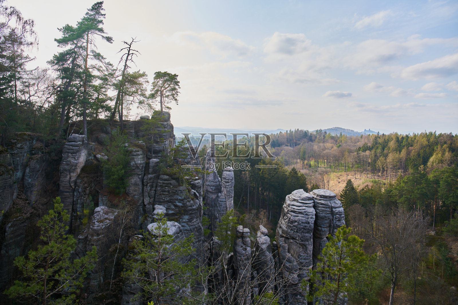 Prachovske Skaly的砂岩岩层照片摄影图片