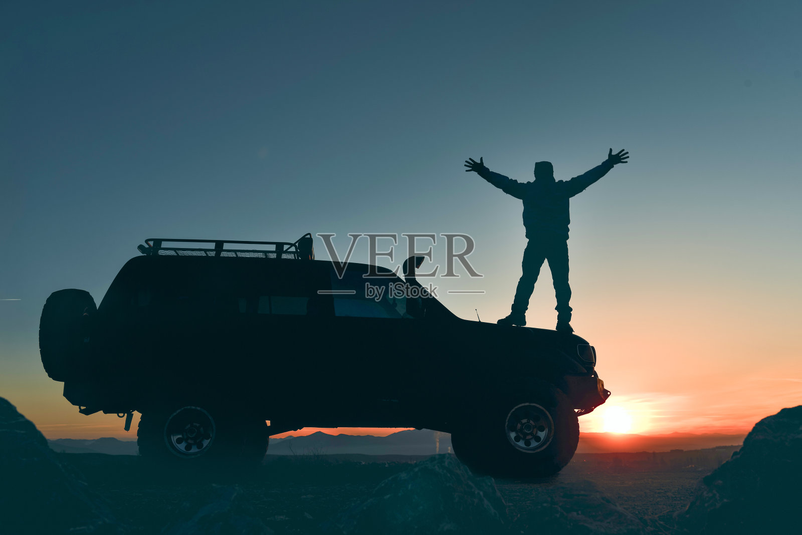 冒险家，可以到达自然界的任何地方，喜欢困难照片摄影图片