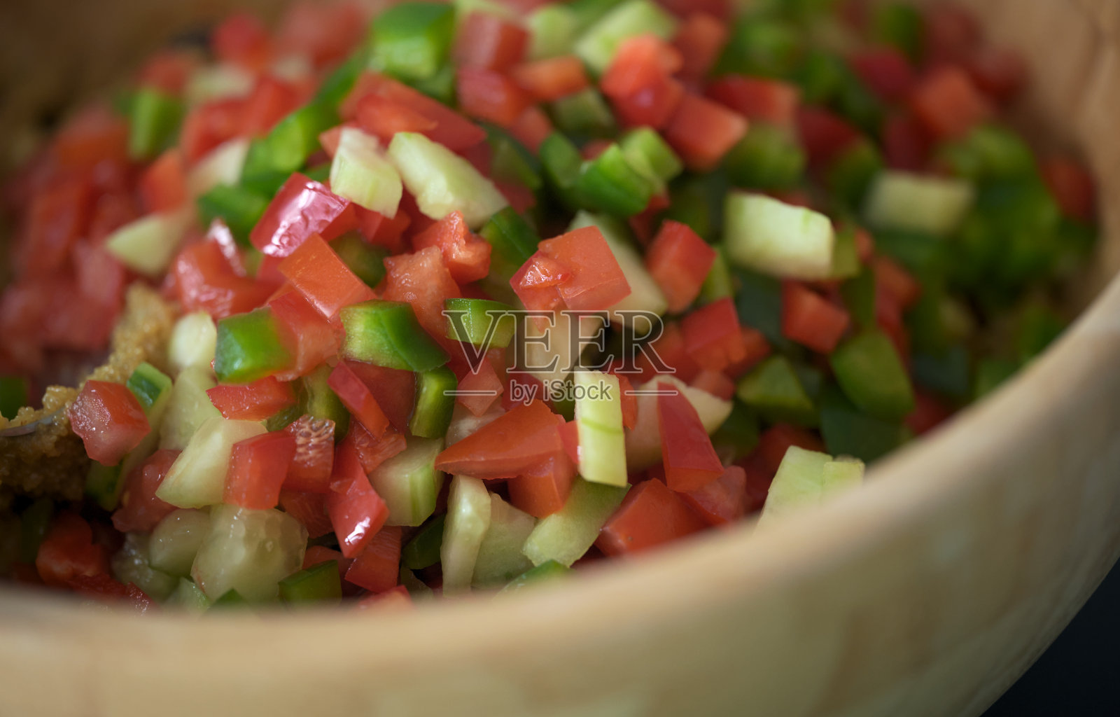 西红柿丁，胡椒粉和黄瓜丁照片摄影图片