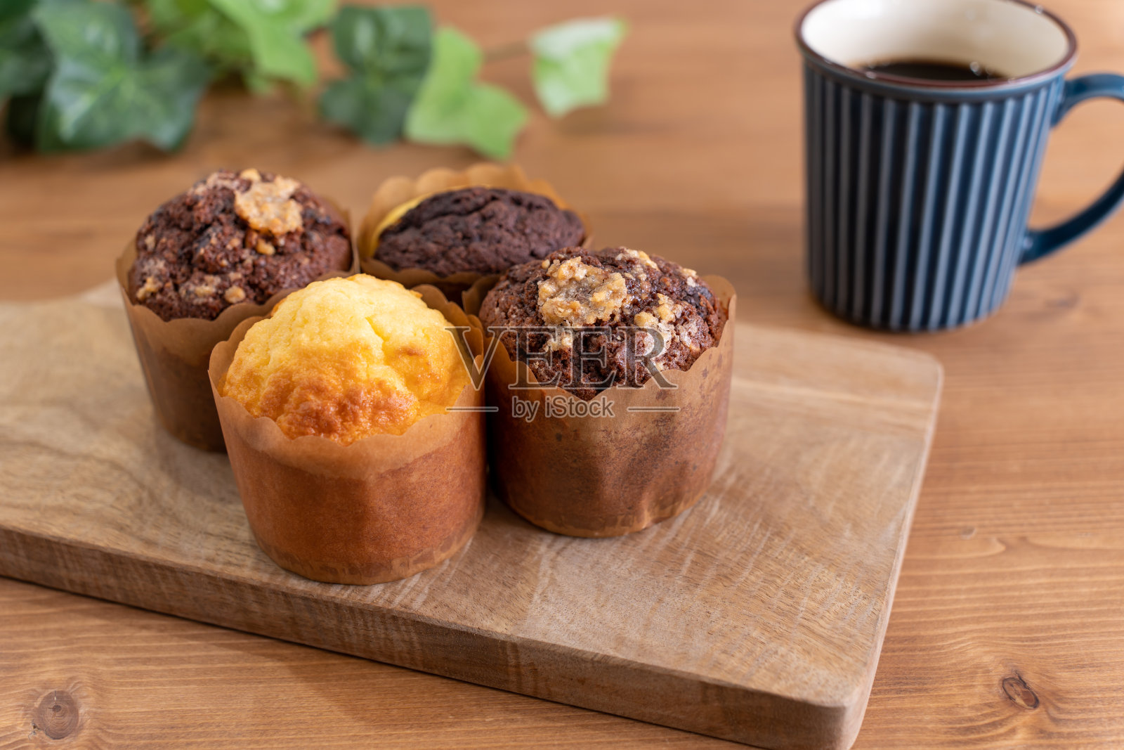 自制松饼和热咖啡照片摄影图片