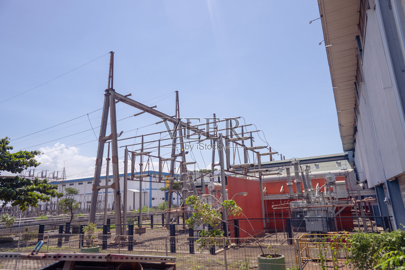 发电厂变压器及开关设备照片。照片摄影图片