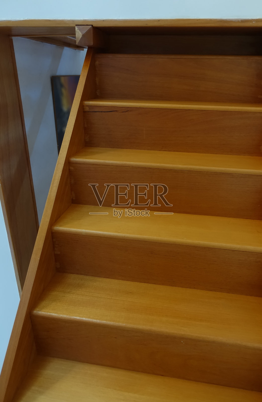 木屋内部楼梯照片摄影图片