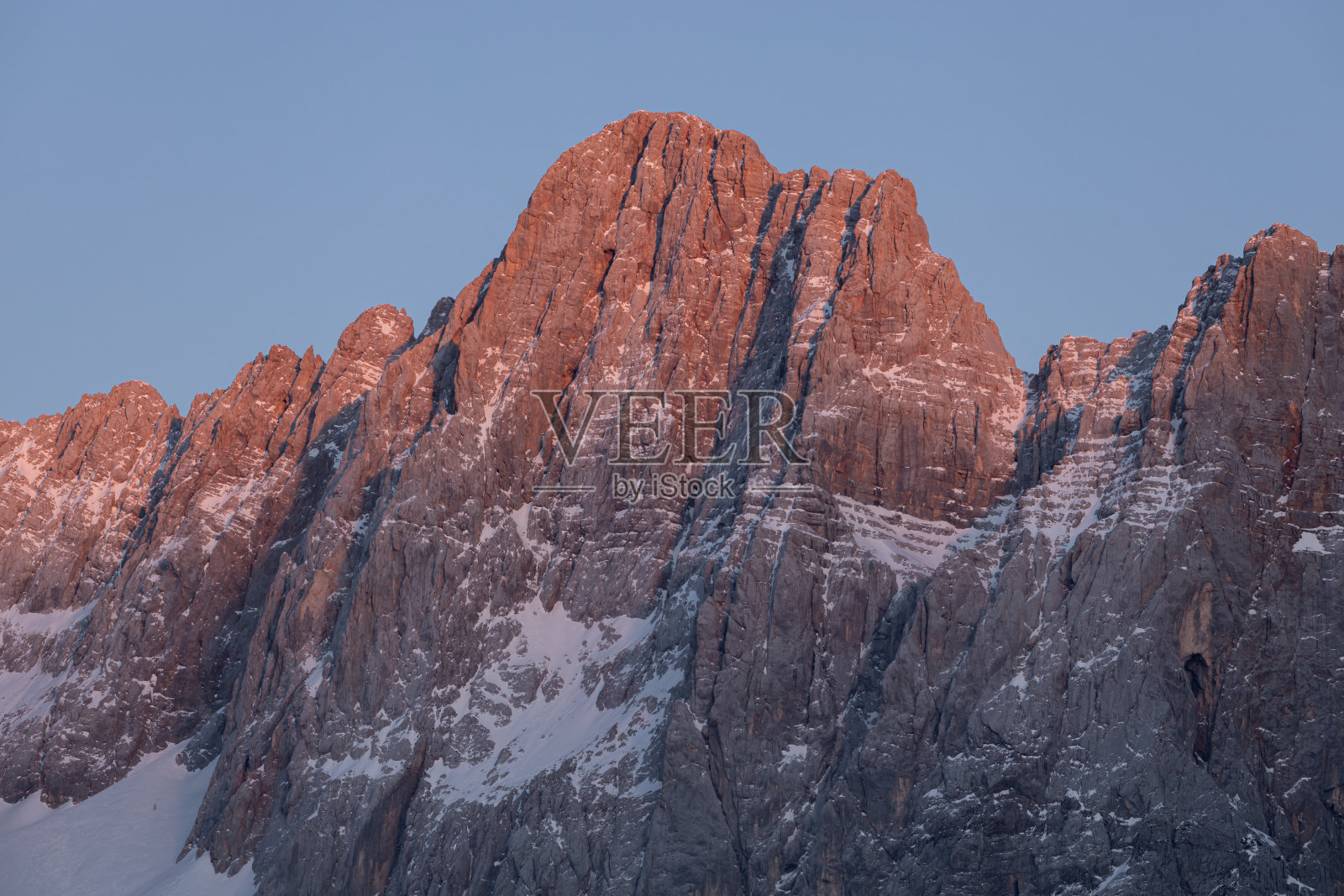 朱利安阿尔卑斯山冬季的美丽景色照片摄影图片