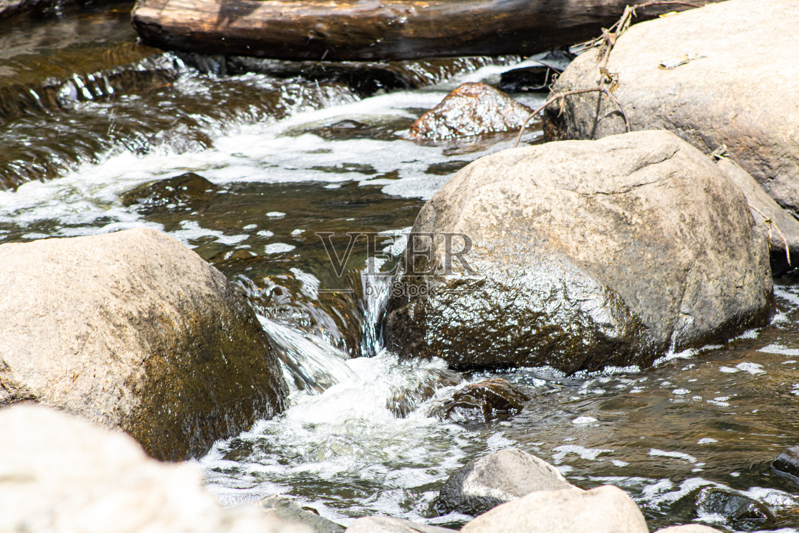迷你瀑布照片摄影图片