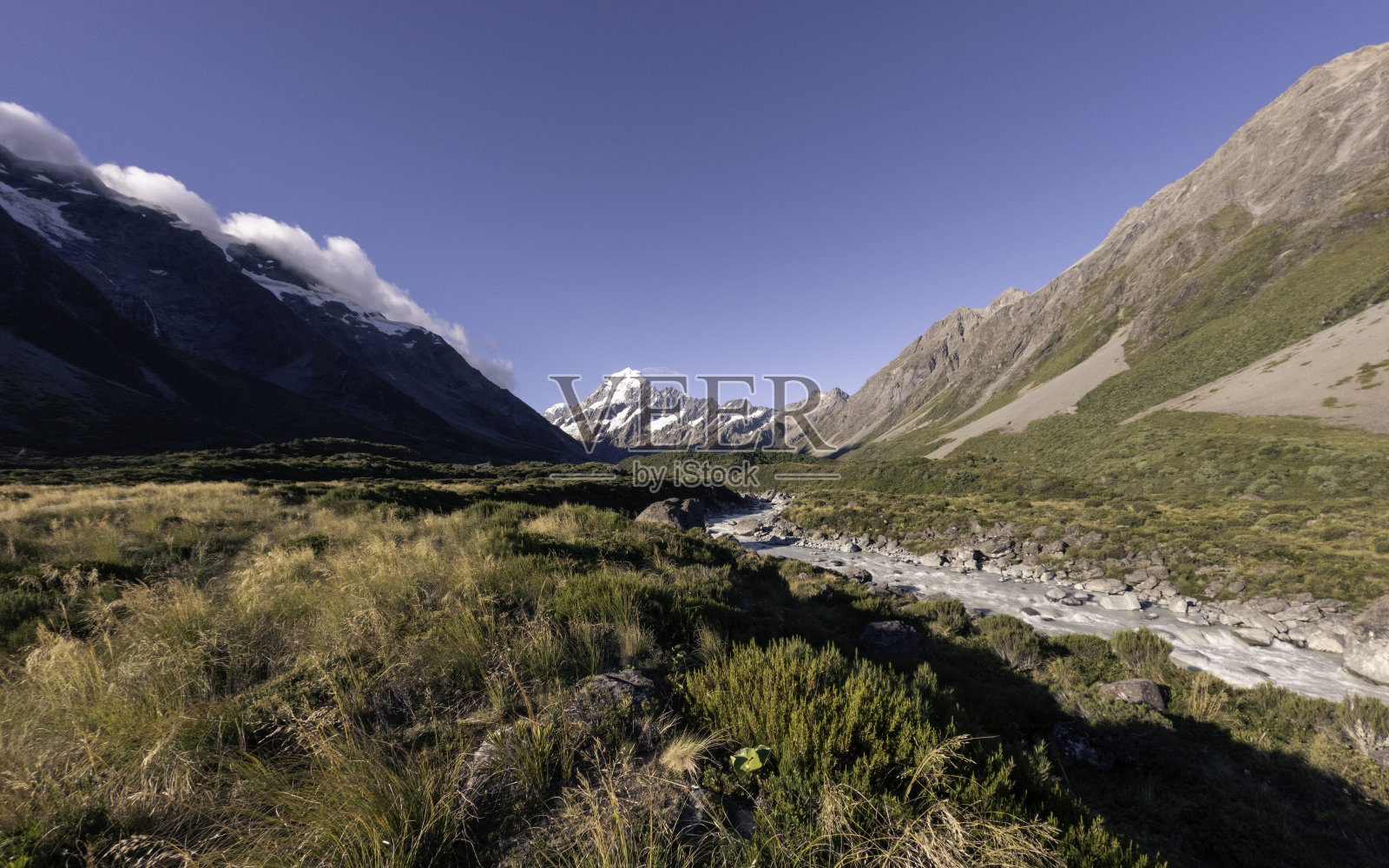 日落时的山景照片摄影图片