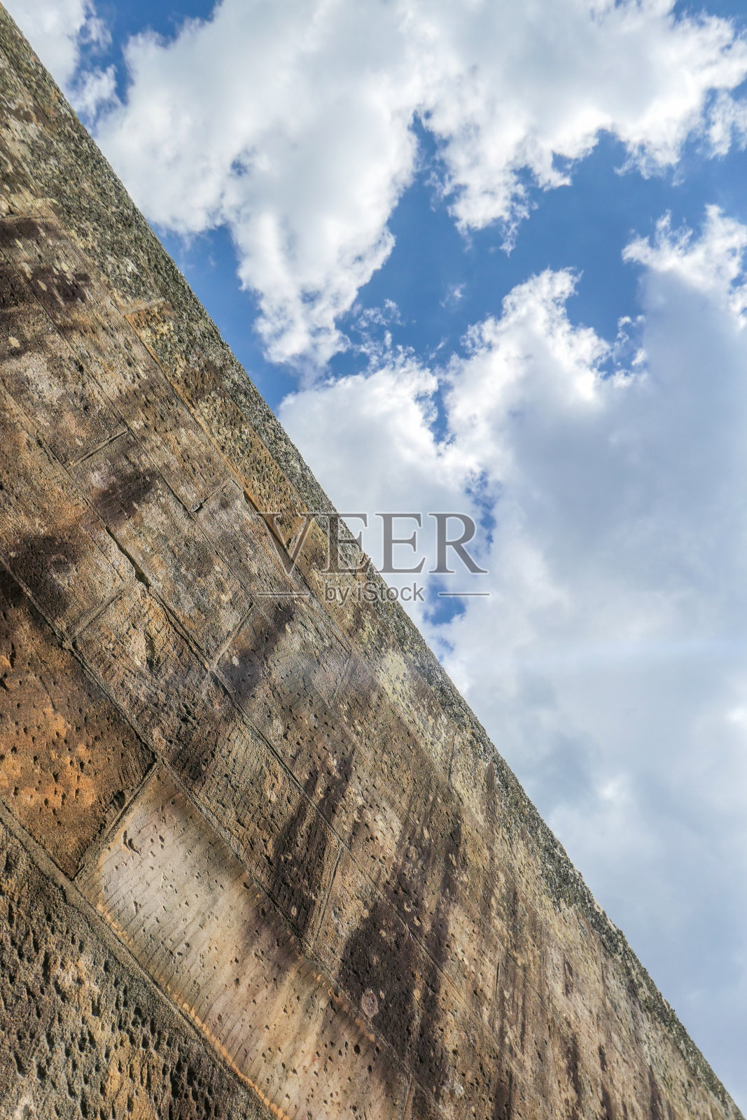 Berrima监狱，墙和天空照片摄影图片