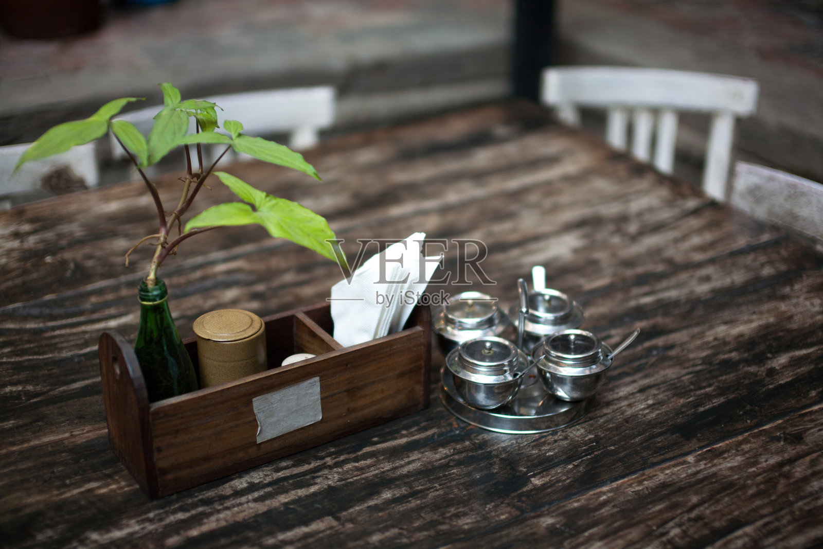 木餐桌照片摄影图片