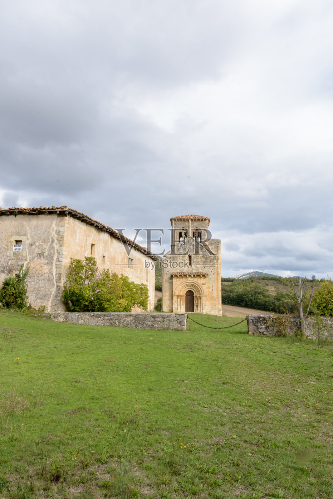 西班牙布尔戈斯著名的圣佩德罗德特哈达的风景照片摄影图片