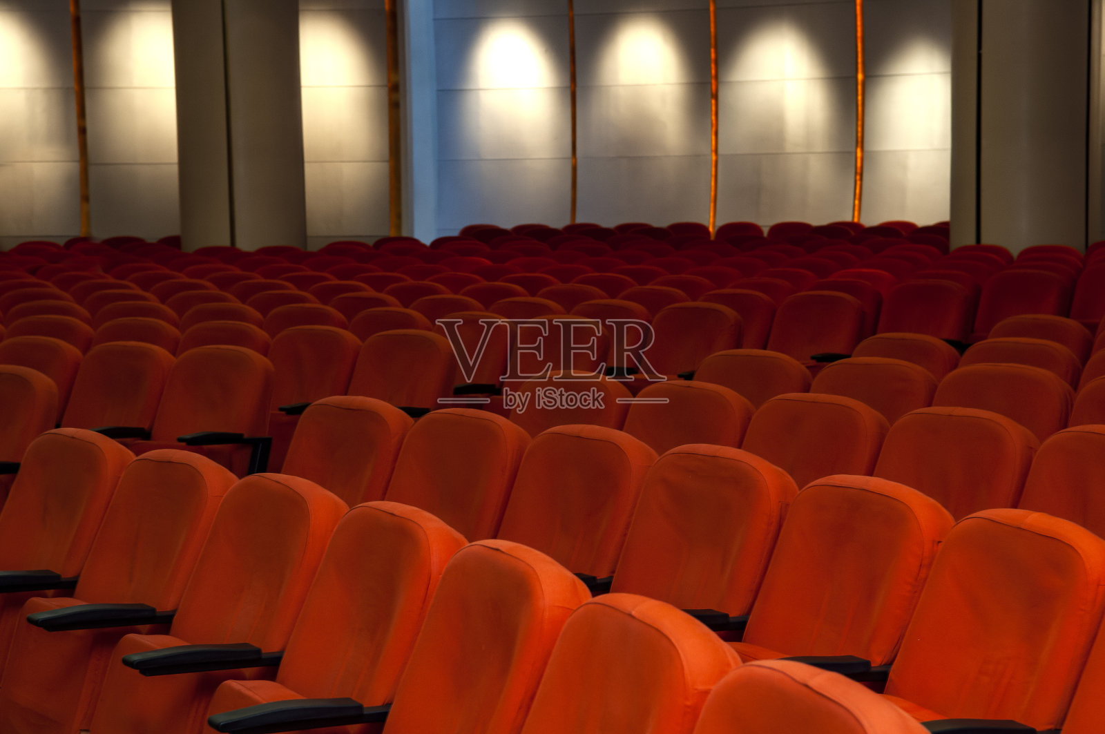 电影院或剧院的空椅子照片摄影图片