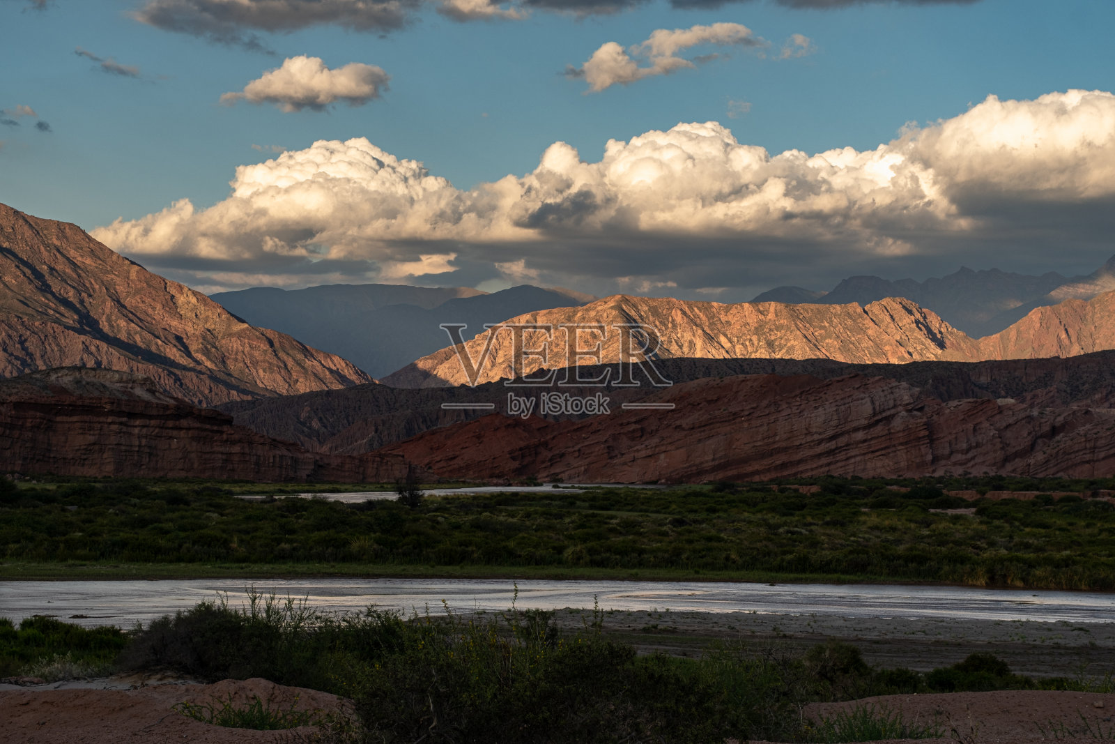 卡法亚特山脉照片摄影图片