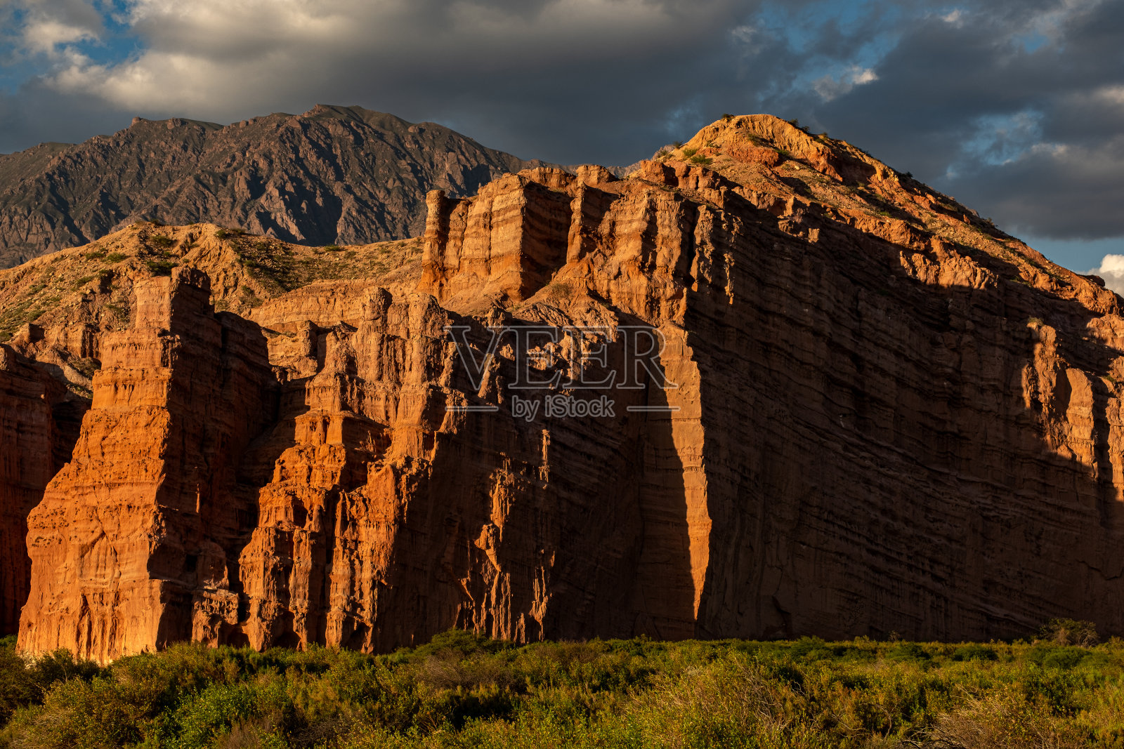 卡法亚特山脉照片摄影图片