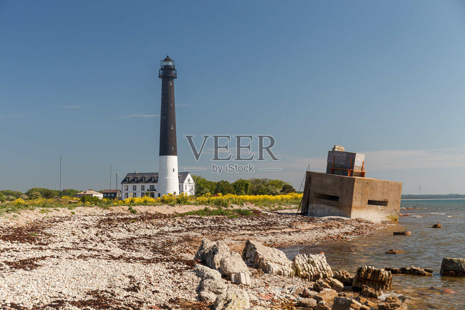 索尔夫灯塔是爱沙尼亚萨雷马岛上最具辨识度的景观照片摄影图片