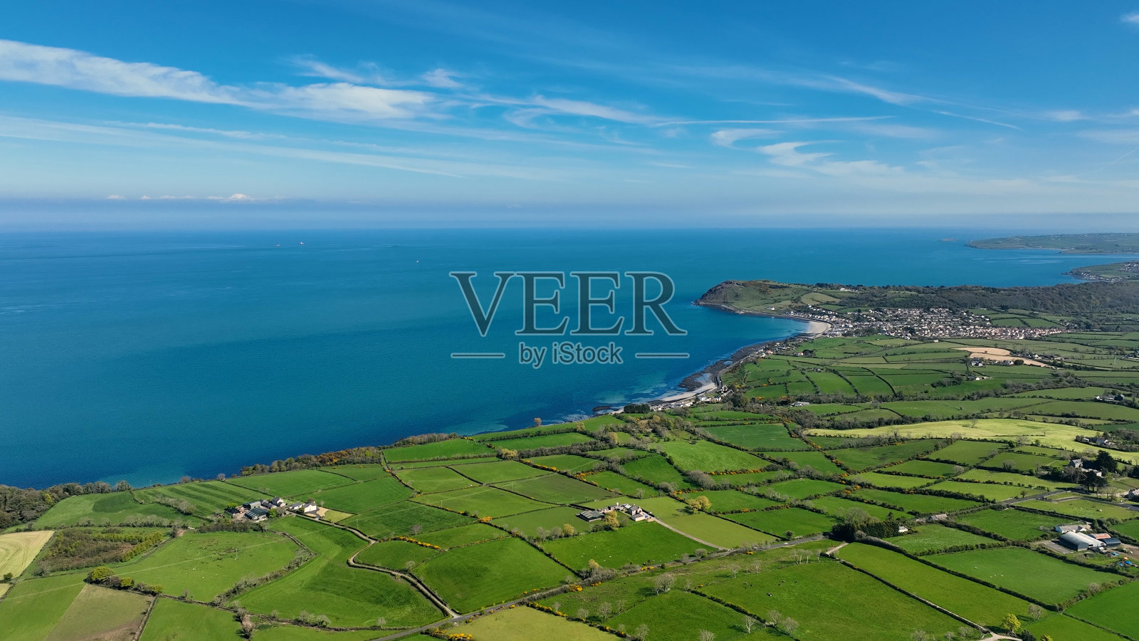 鸟瞰巴利加利在美丽的安特里姆海岸线北爱尔兰照片摄影图片