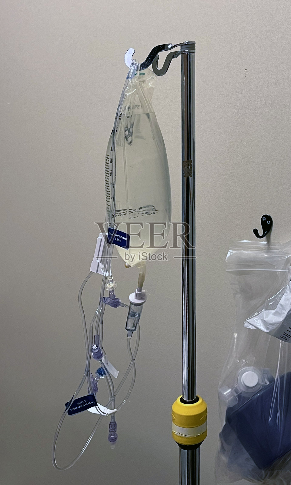 静脉滴注法照片摄影图片