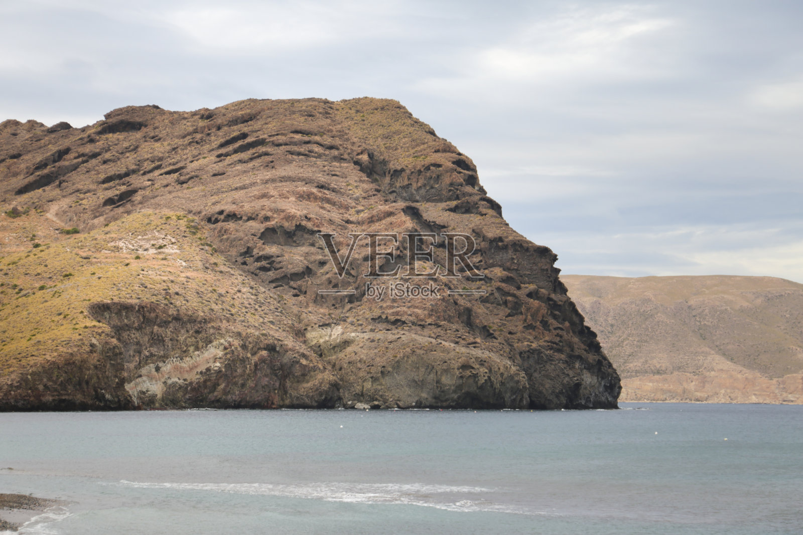 阿尔梅里亚卡波德加塔海滩上的暴风雨天气照片摄影图片