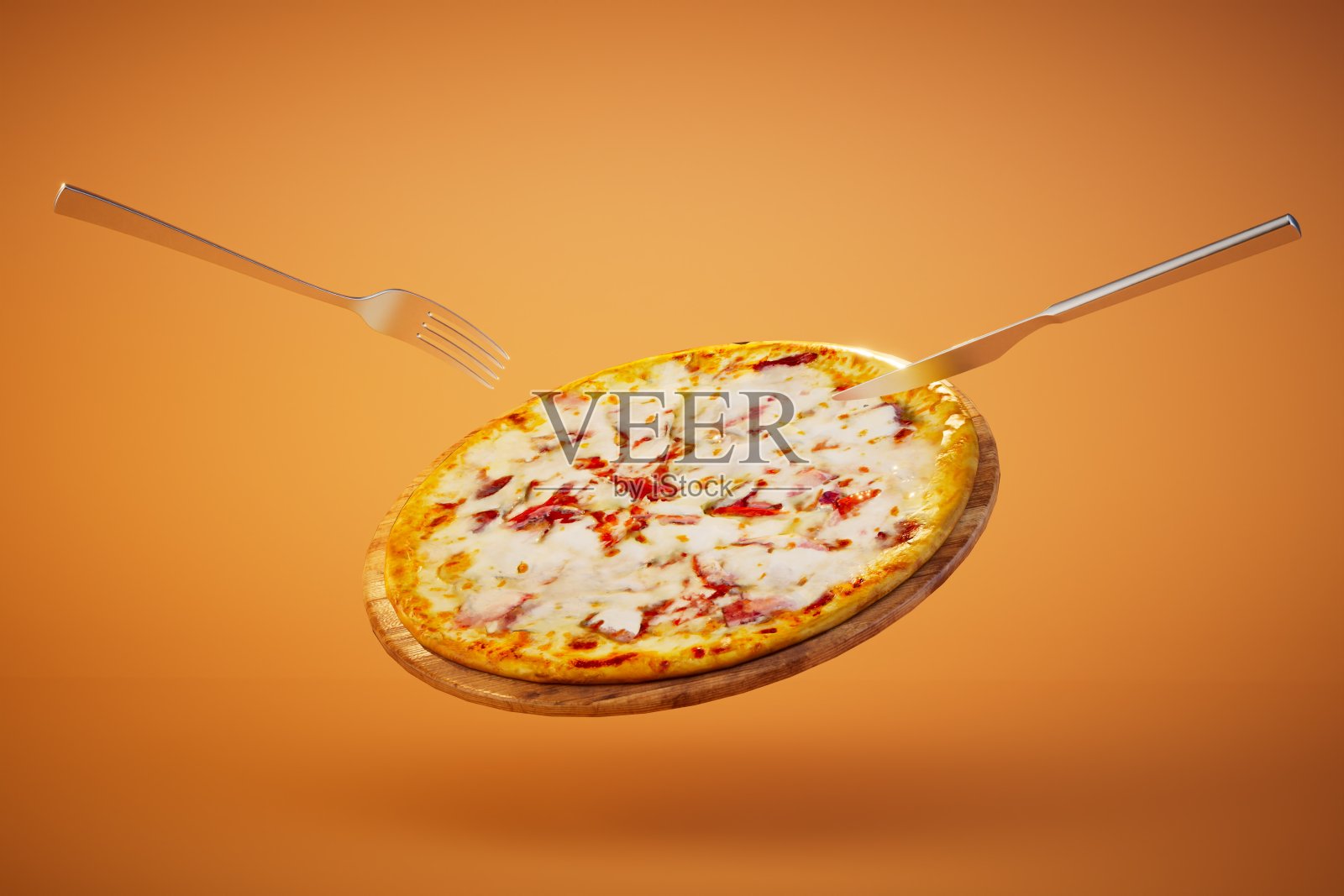 一种大而圆的披萨，周围是橙色背景上的刀叉。三维渲染照片摄影图片