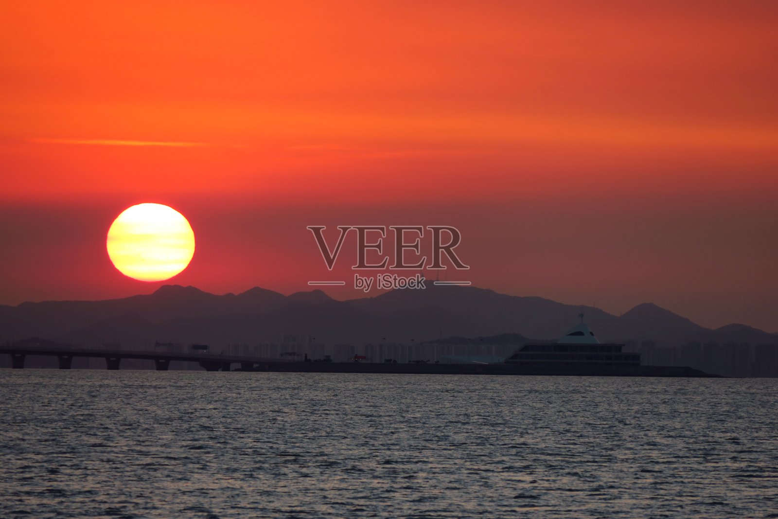 珠江口的日落照片摄影图片