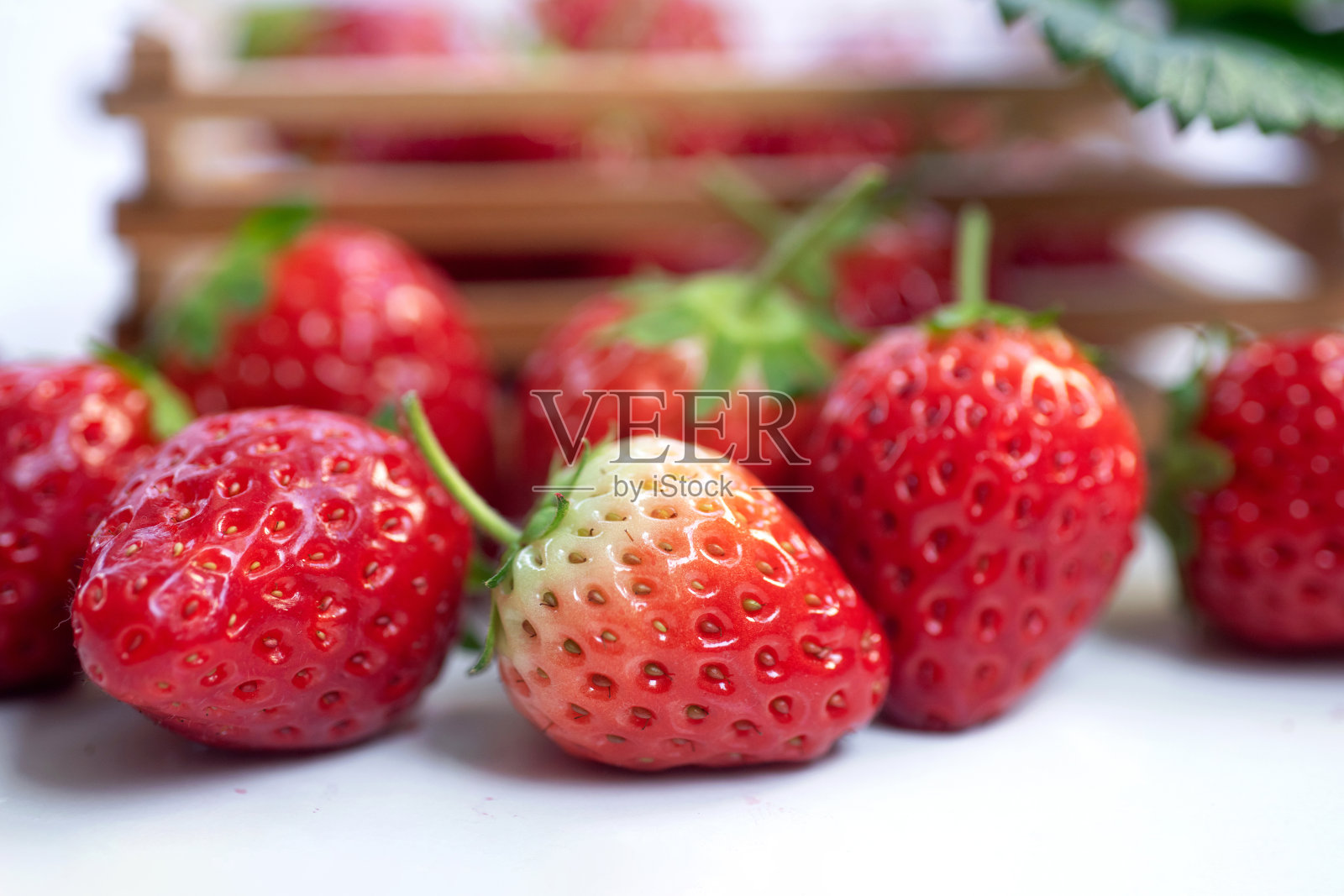 新鲜的草莓照片摄影图片