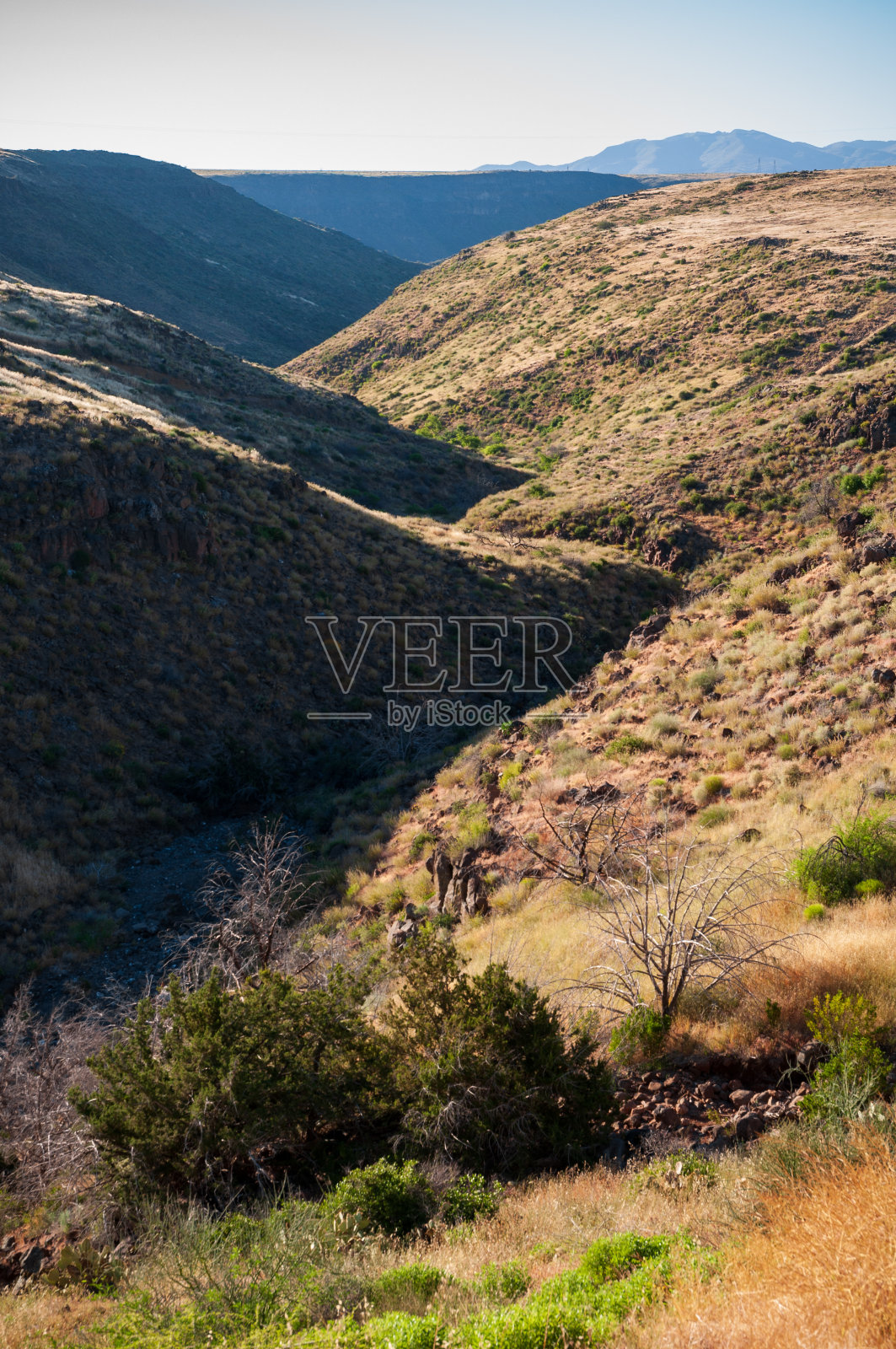 阿瓜弗里亚国家纪念碑的河谷照片摄影图片
