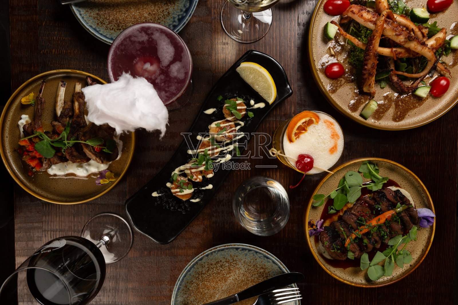 西班牙塔帕斯餐厅宴会照片摄影图片