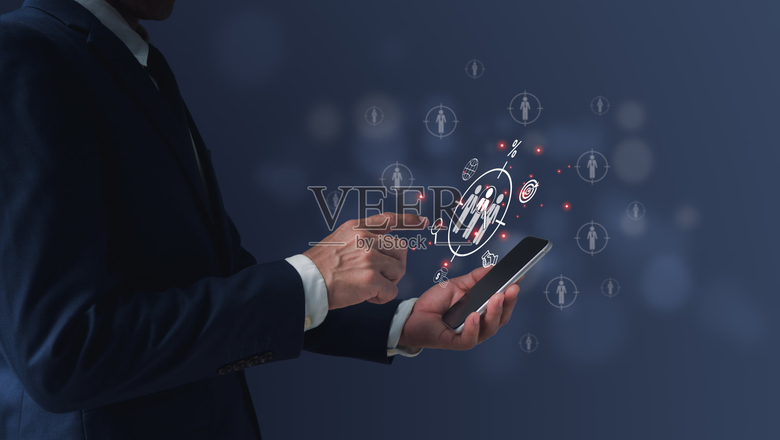 客户行为概念，买方角色，目标客户营销计划和策略个性化营销，以客户为中心的战略使用计算机研究潜在客户。照片摄影图片