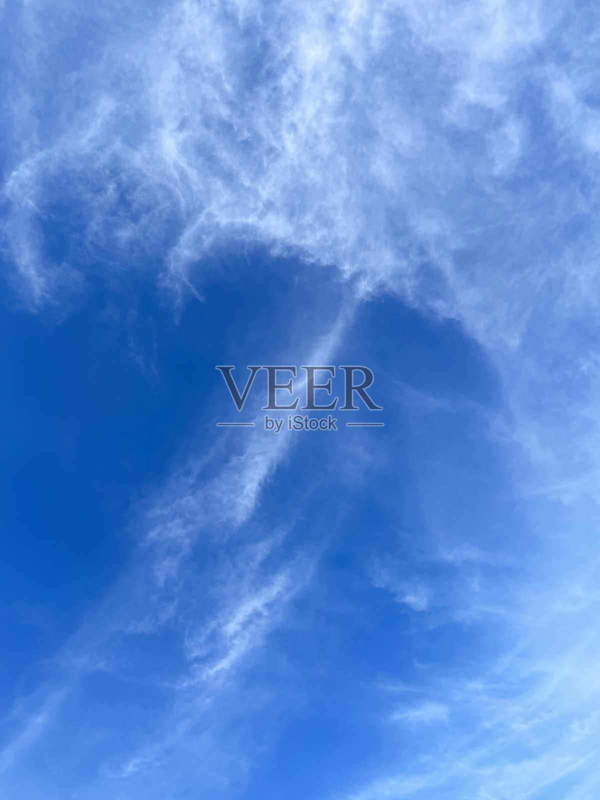 幻想蔚蓝的天空和美丽的云照片摄影图片