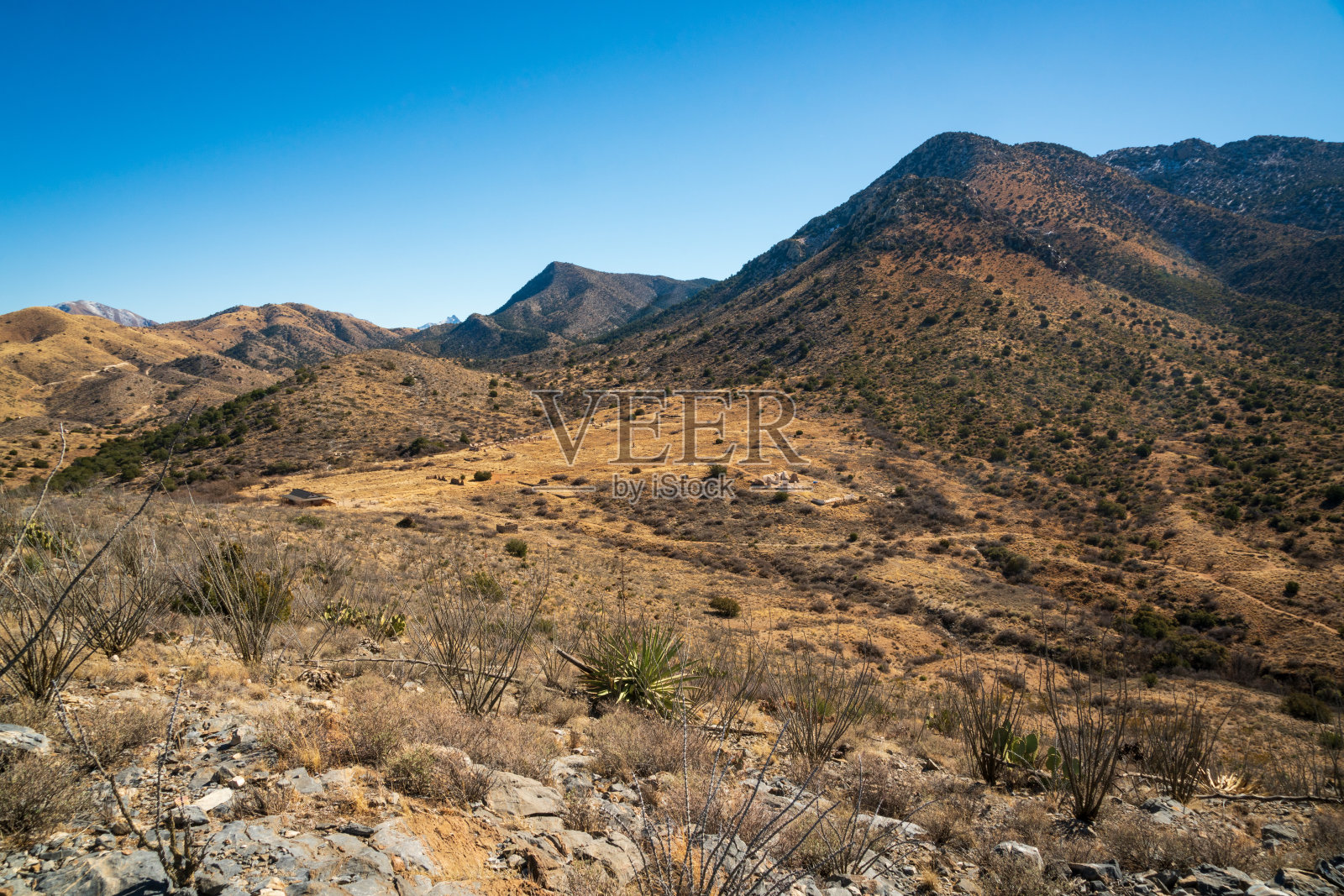 俯瞰亚利桑那州东南部的鲍伊堡国家历史遗址照片摄影图片