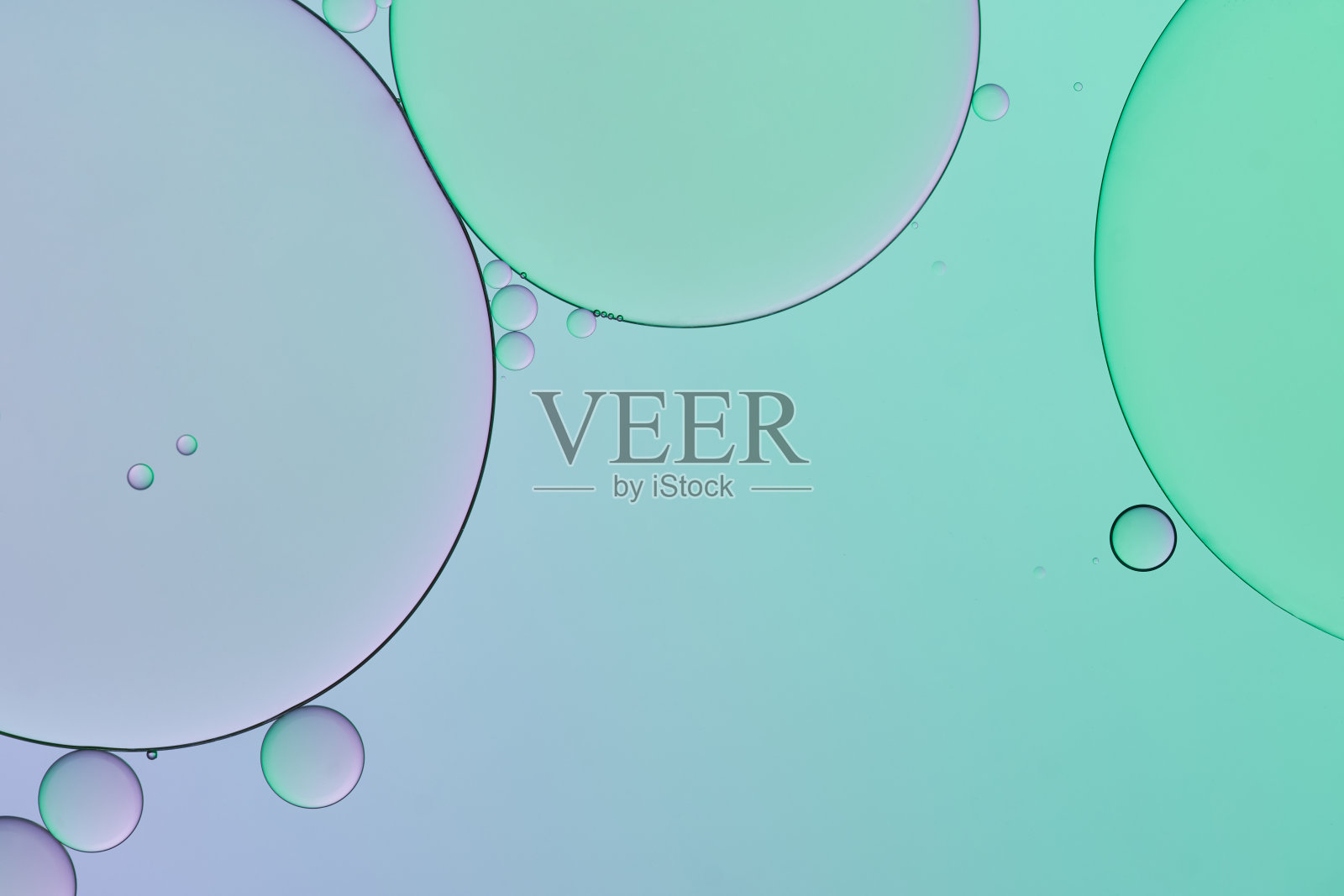 油和水的气泡照片摄影图片