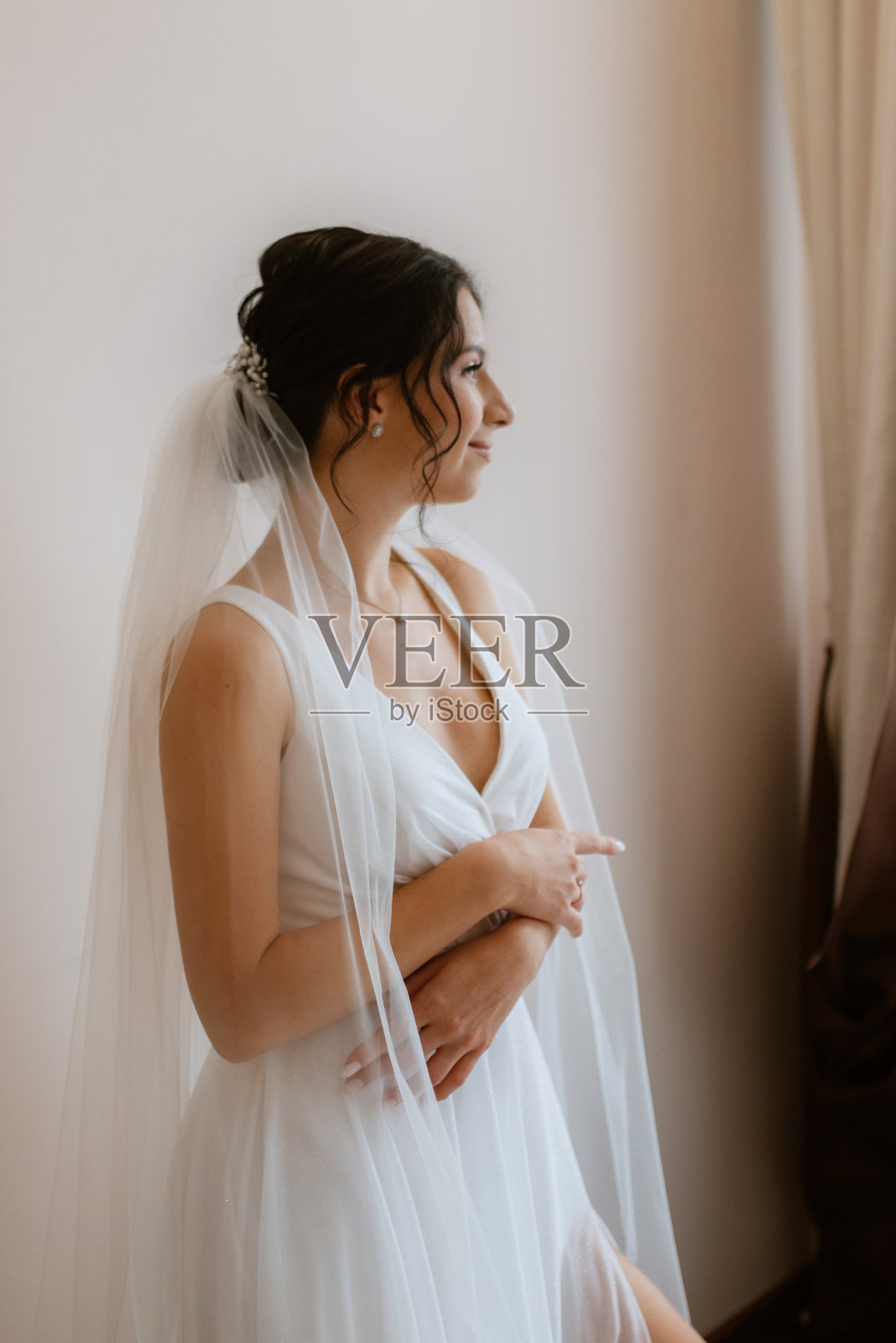 为新娘准备同礼服照片摄影图片