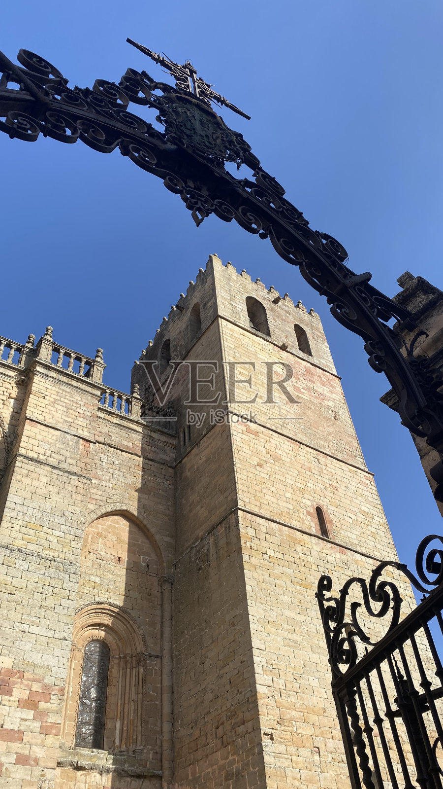 西班牙卡斯蒂利亚-拉曼恰瓜达拉哈拉市西圭恩扎照片摄影图片